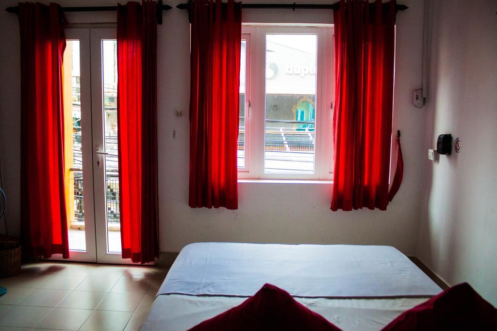 بنوم بنه Top Banana Guesthouse & Rooftop Bar المظهر الخارجي الصورة