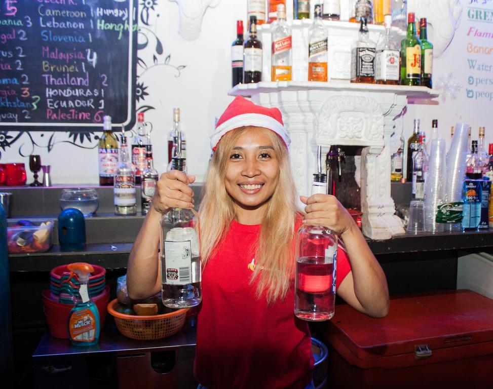 بنوم بنه Top Banana Guesthouse & Rooftop Bar المظهر الخارجي الصورة